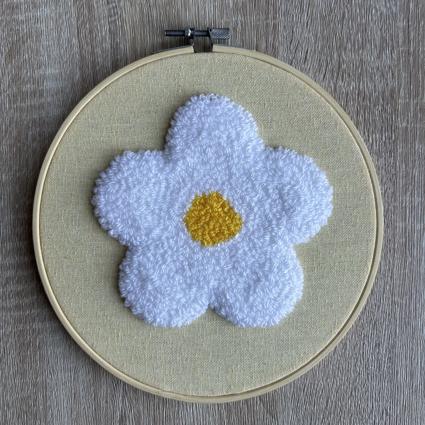 Ready To Post - 8” Daisy Hoop